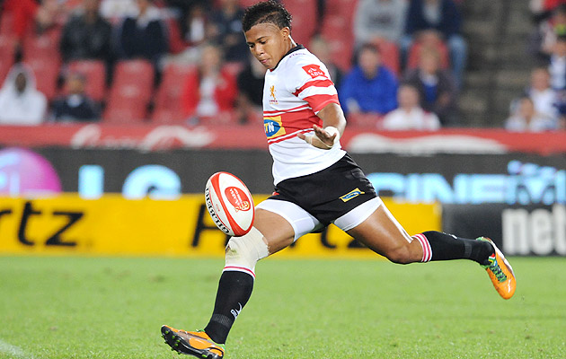  - Elton-Jantjies-Lions-kicks