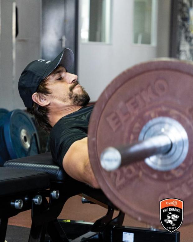 Etzebeth-Sharks-2