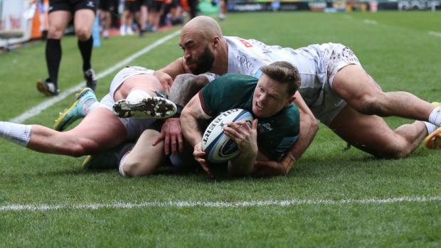 Olly-Woodburn-red-carded-for-penalty-try-incident-with-Chris-Ashton-2023-PA-1
