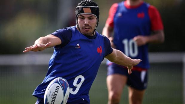 Antoine-Dupont-training-3-RWC2023