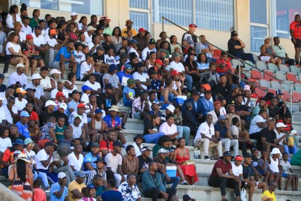 Bulls Daisies kick off three-peat campaign in style
