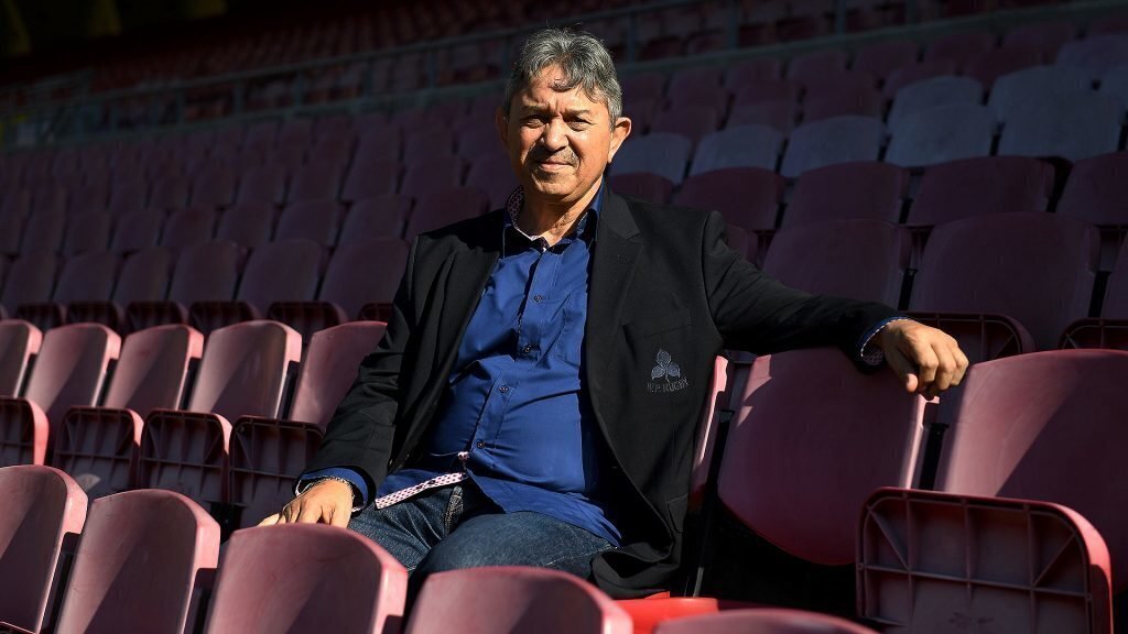 Newlands: Flyt watches from the sidelines as new battle lines are drawn