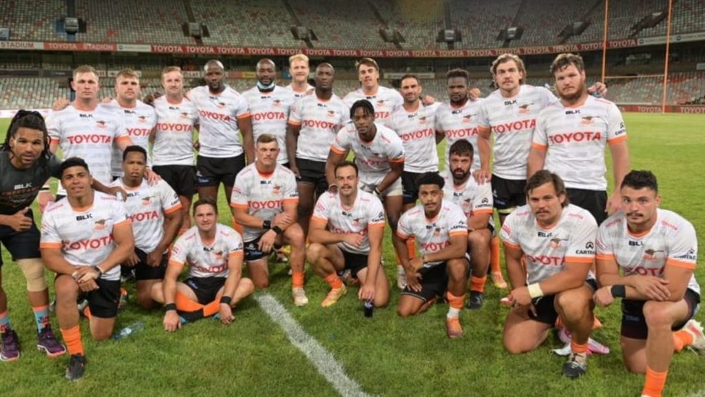 Hawies gives Cheetahs' No.10 jersey to Thomson
