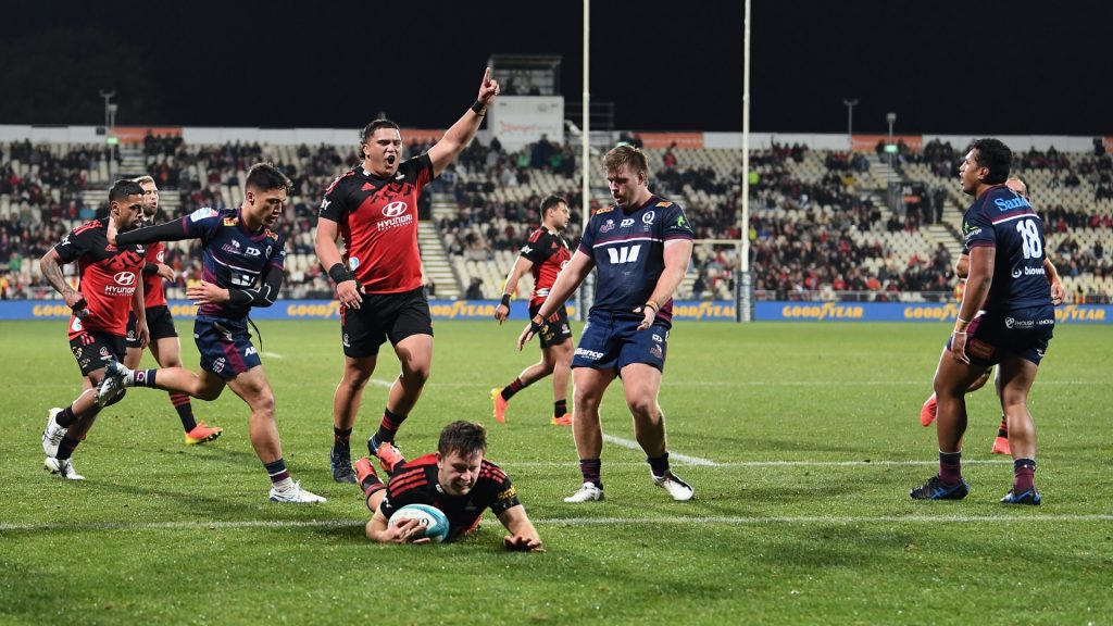 Crusaders see off plucky Reds to secure second spot