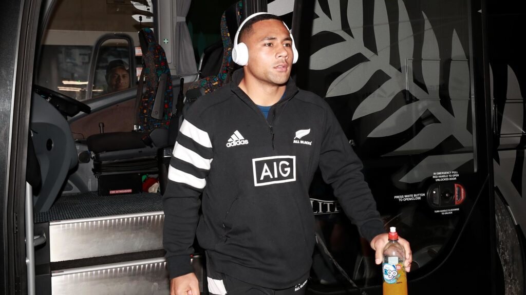 French media provides update on All Blacks centre's future