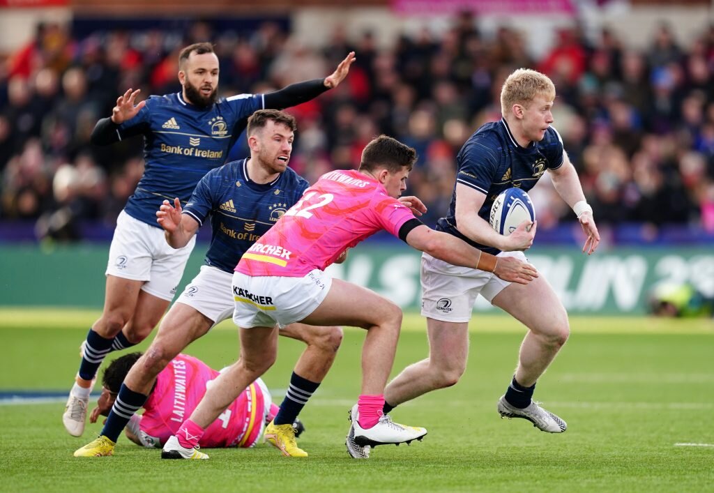 Leinster thump Gloucester to book play-off spot