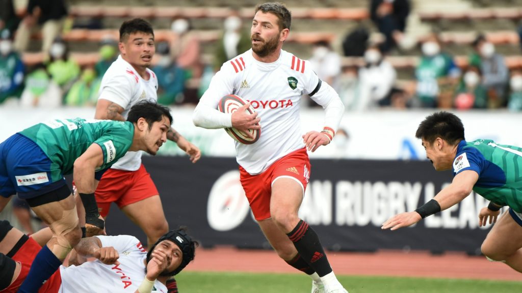 Willie Le Roux Shows His Class At Flyhalf Japan Rugby365   Wille Le Roux V Green Rockets 2022 1024x576 