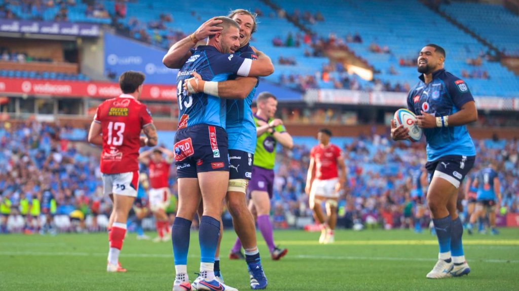 Bulls deliver stunning late knockout blow