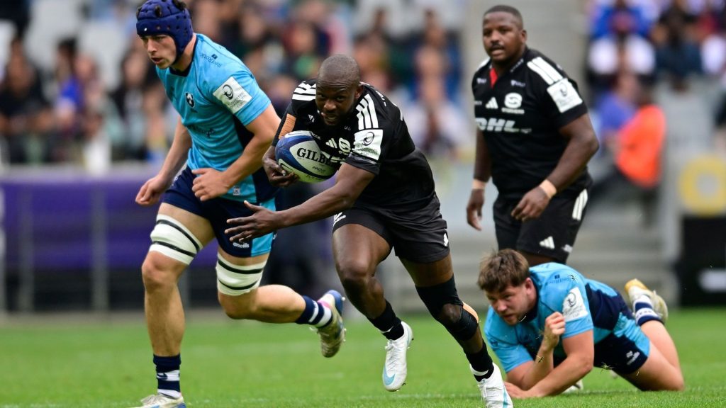 Stormers thump Bristol despite red card