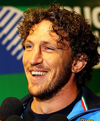 Dusautoir the danger man for Bergamasco