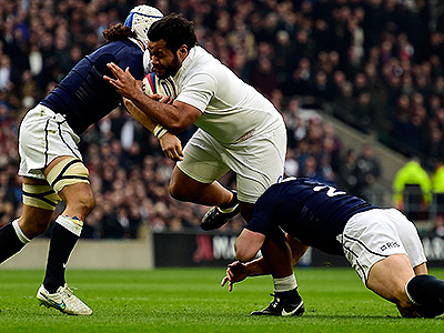 England go top with Twickers win