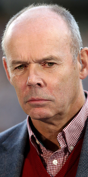 England search for 'proven coach'