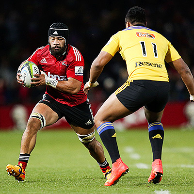 Crusaders stun Hurricanes