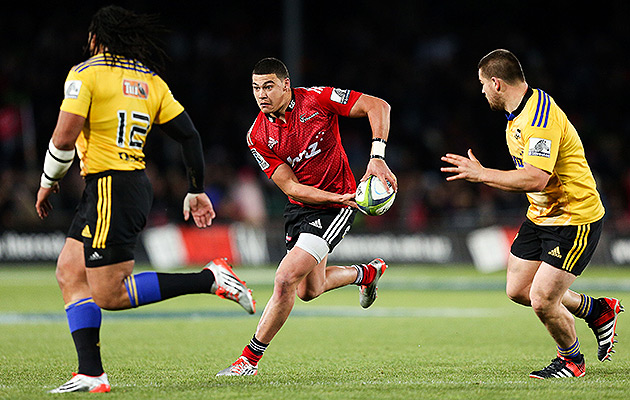 Crusaders stun Hurricanes