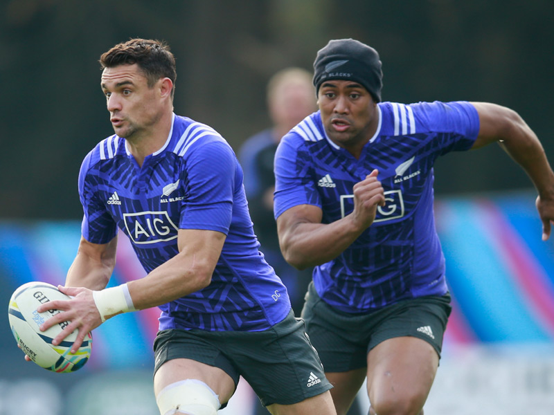 NZ pin hopes on McCaw and Carter