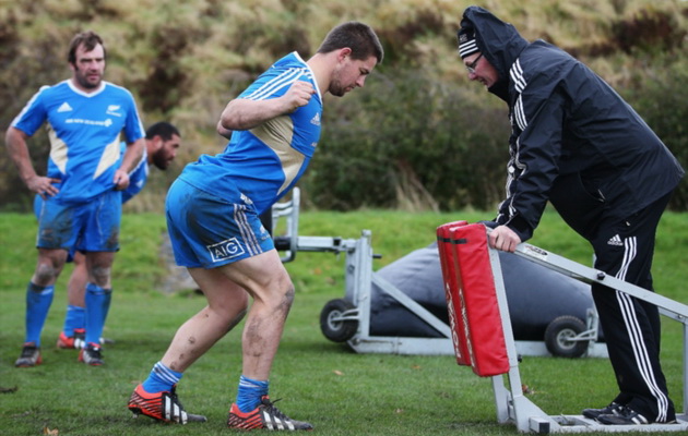 Coles pays tribute to mentor Mealamu