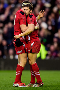 Wales prevail at Murrayfield