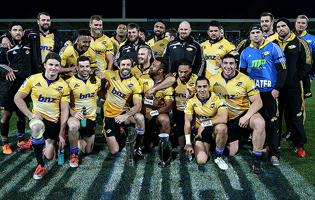 Hurricanes seal top spot