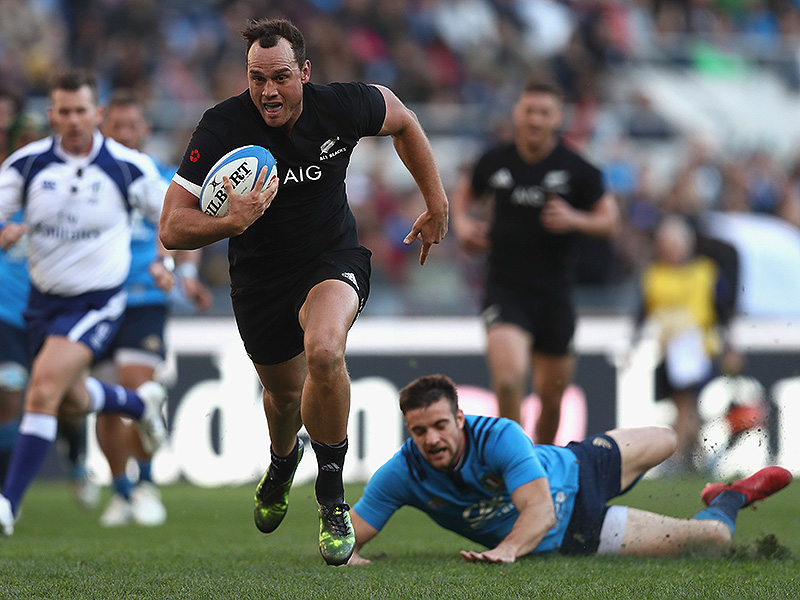 Dagg staying with All Blacks