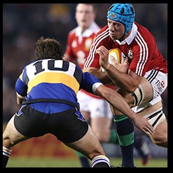 Tipuric sign on for three more years