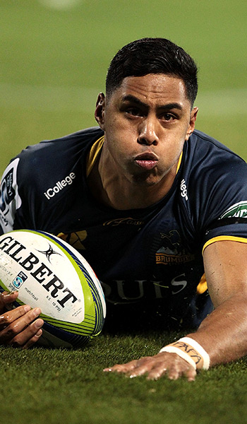 Brumbies route Sunwolves to go back top