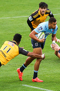 Waratahs end Hurricanes' streak