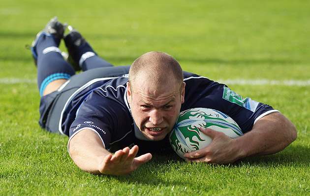 Leinster leave it late to hold Ospreys