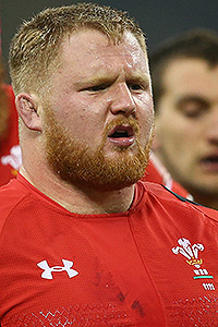 Concussed duo worry Wales