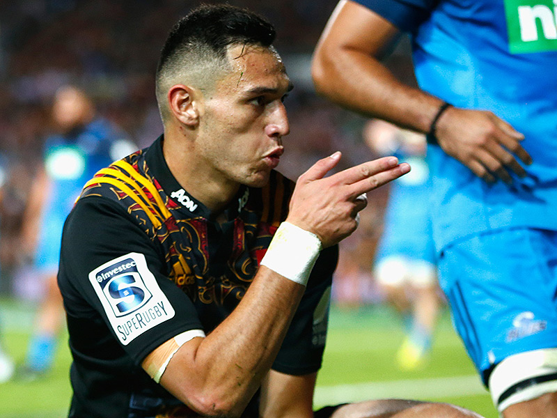 Cruden sparks Chiefs comeback