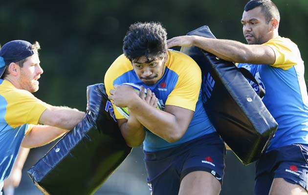 Skelton locks in two year deal