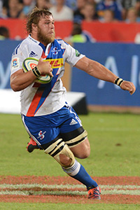 Kaino lining up centurion Vermeulen