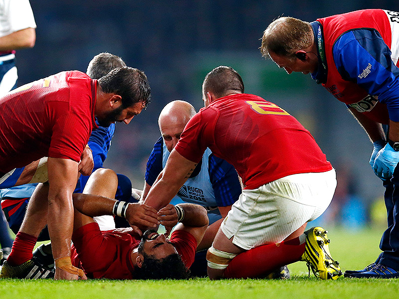Le Blue too good for Azzurri